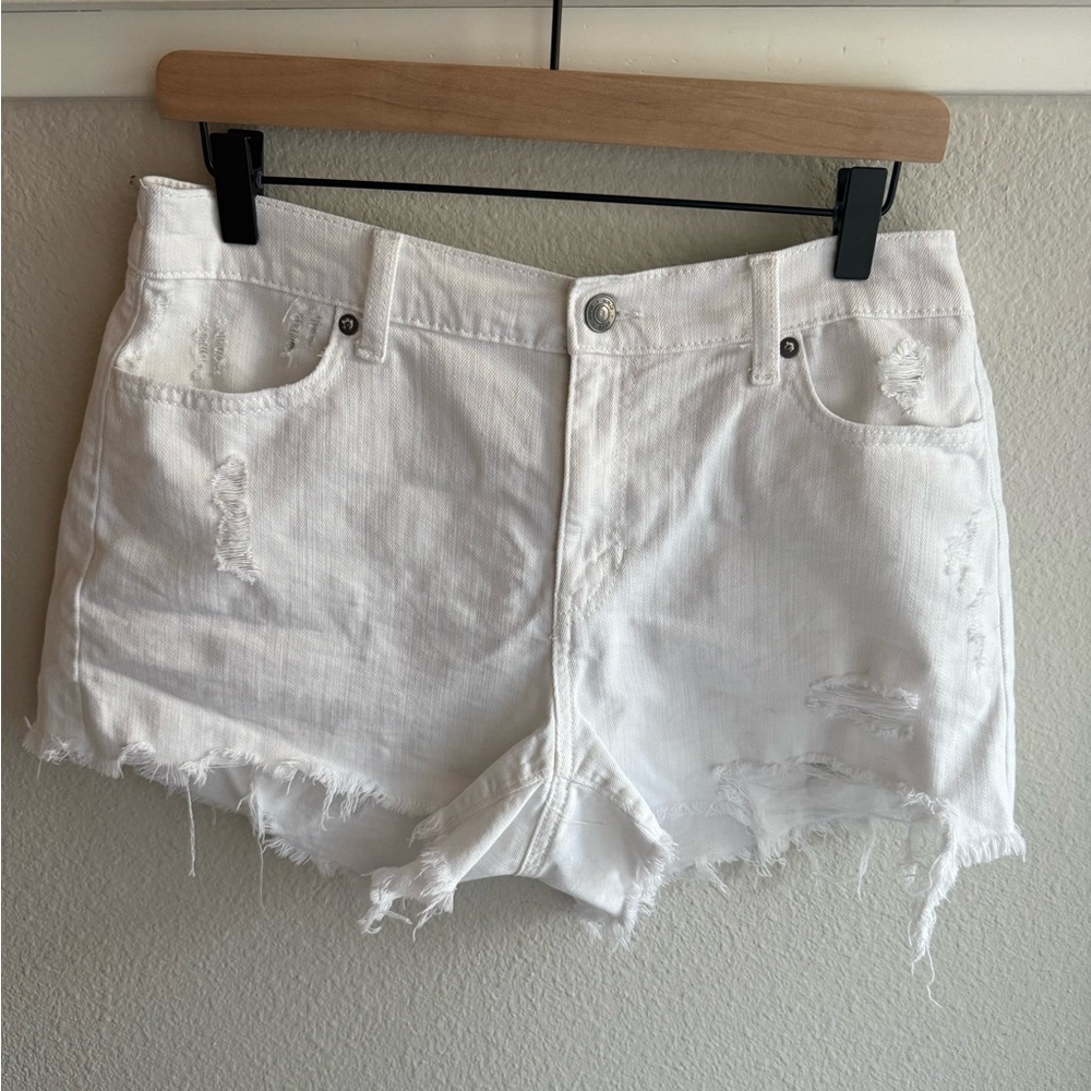 Aerie White Distressed Jean Shorts - Size Medium